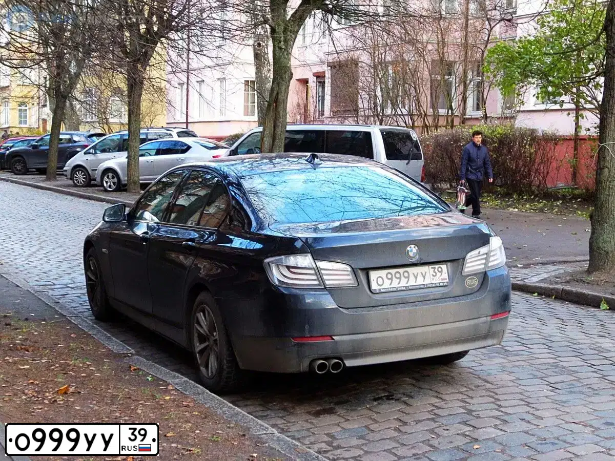 Фото автомобиля BMW SERIE 5, 2011 — госномер С685ЕВ39. Цвет: ЧЕРНЫЙ
