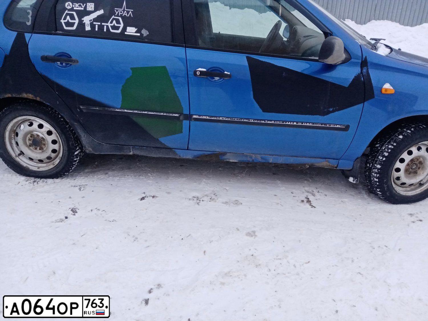 Фото автомобиля LADA 1118 KALINA, 2008 — госномер М282КН163. Цвет: ЯРКО-СИНИЙ