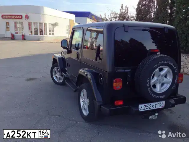 Фото автомобиля JEEP WRANGLER, 2007 — госномер А252КТ164. Цвет: ЧЕРНЫЙ