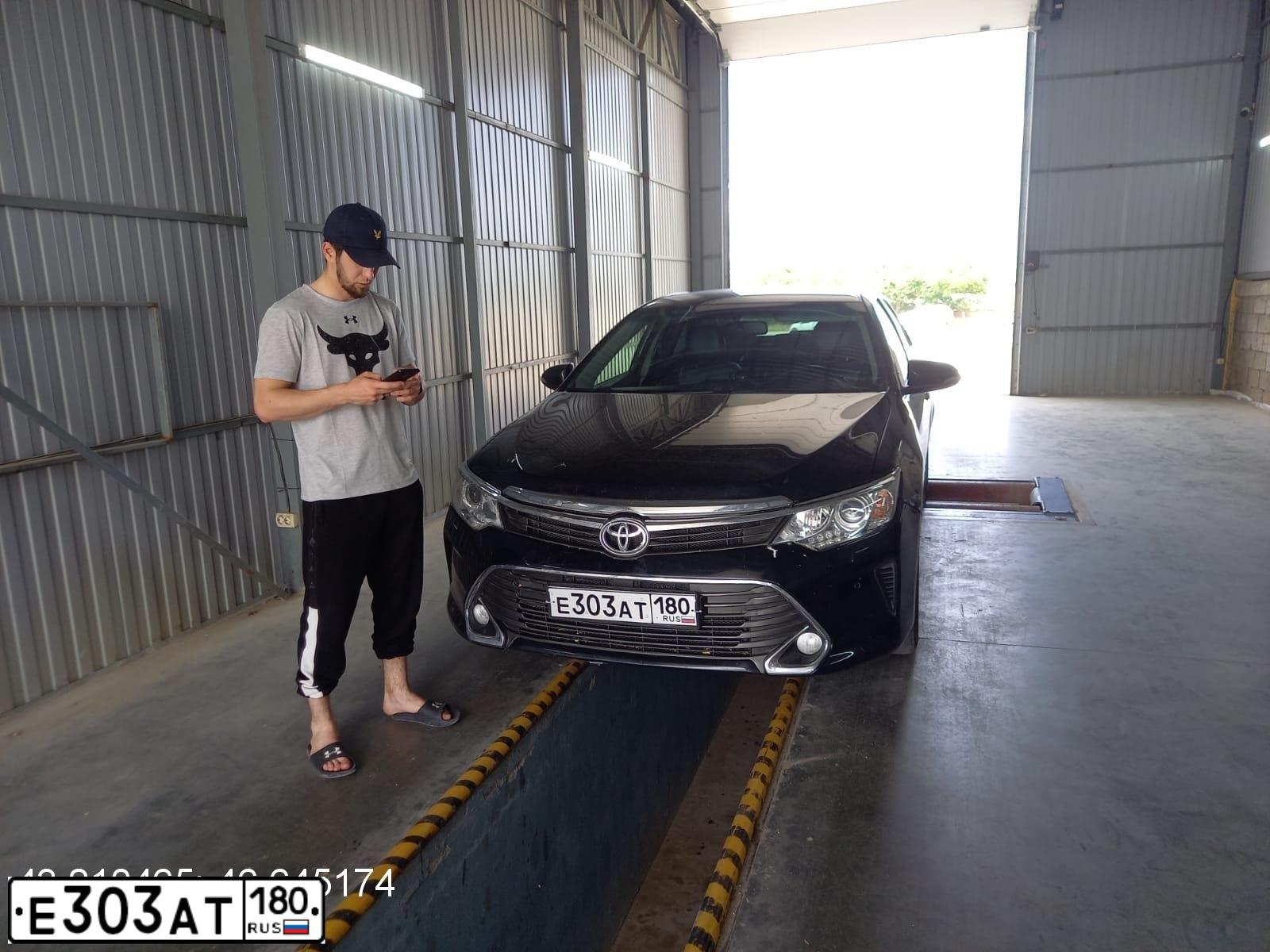 Фото автомобиля TOYOTA CAMRY, 2015 — госномер С492ОЕ05