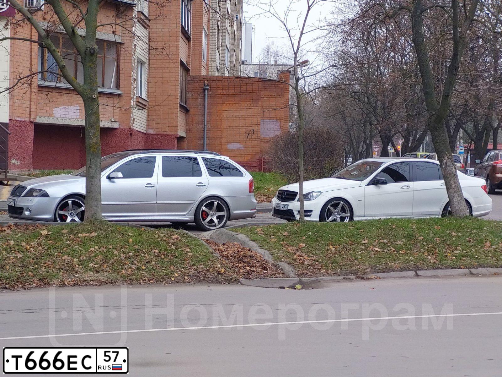 Фото автомобиля SKODA OCTAVIA, 2007 — госномер Р013РУ40. Цвет: СВЕТЛО СЕРЫЙ