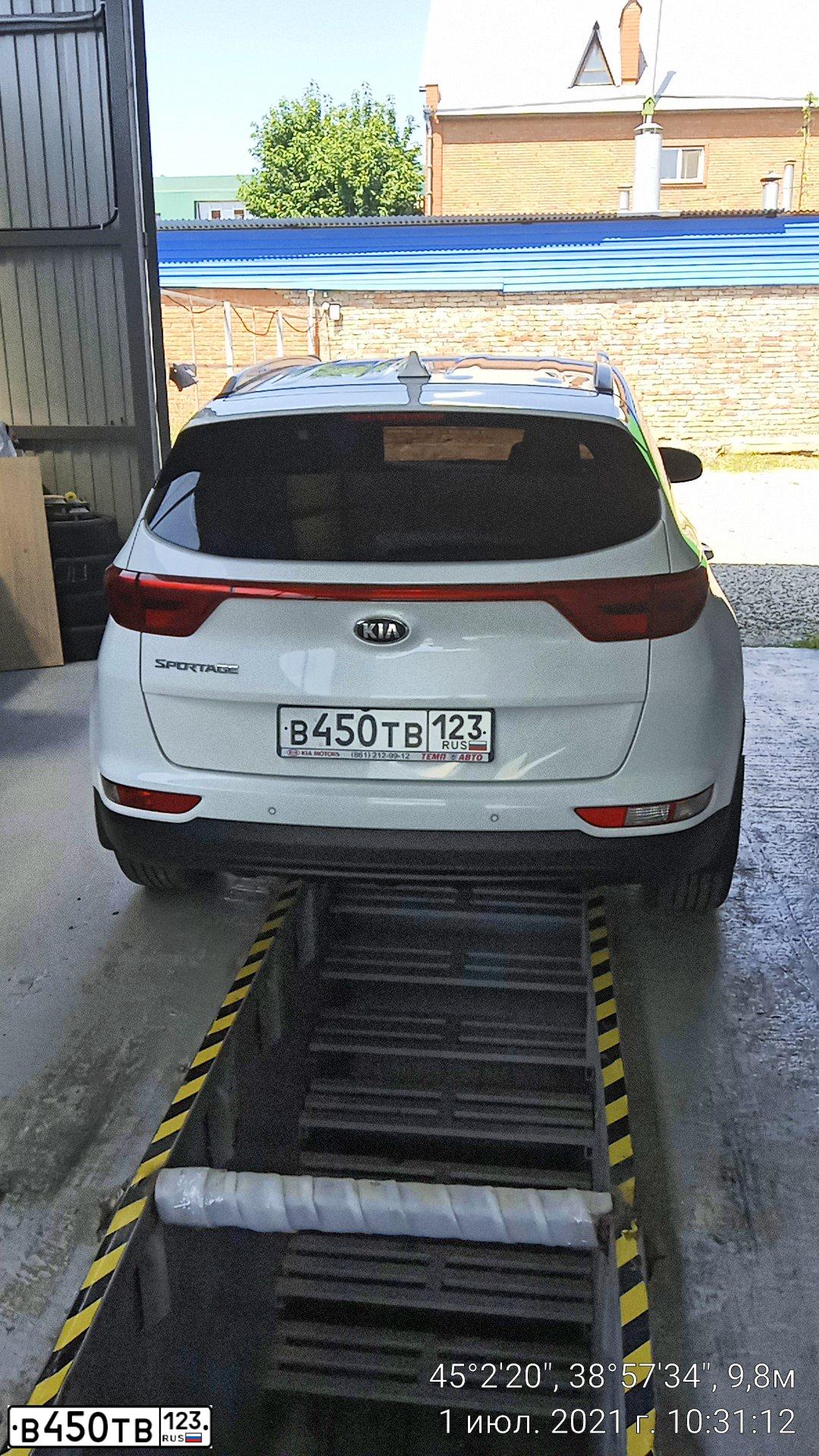 Фото автомобиля LADA 2107, 2010 — госномер А348КВ138. Цвет: СЕРЫЙ