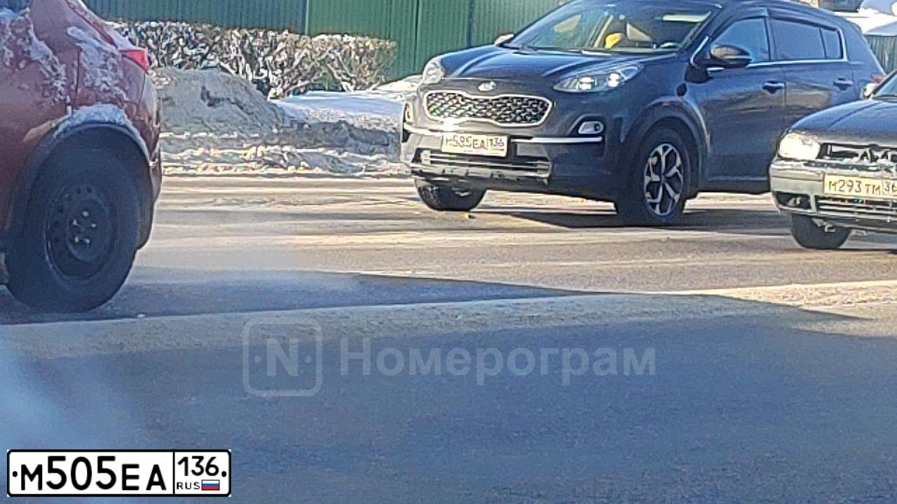 Фото автомобиля VOLKSWAGEN JETTA, 2003 — госномер М505ЕА136. Цвет: СЕРЫЙ
