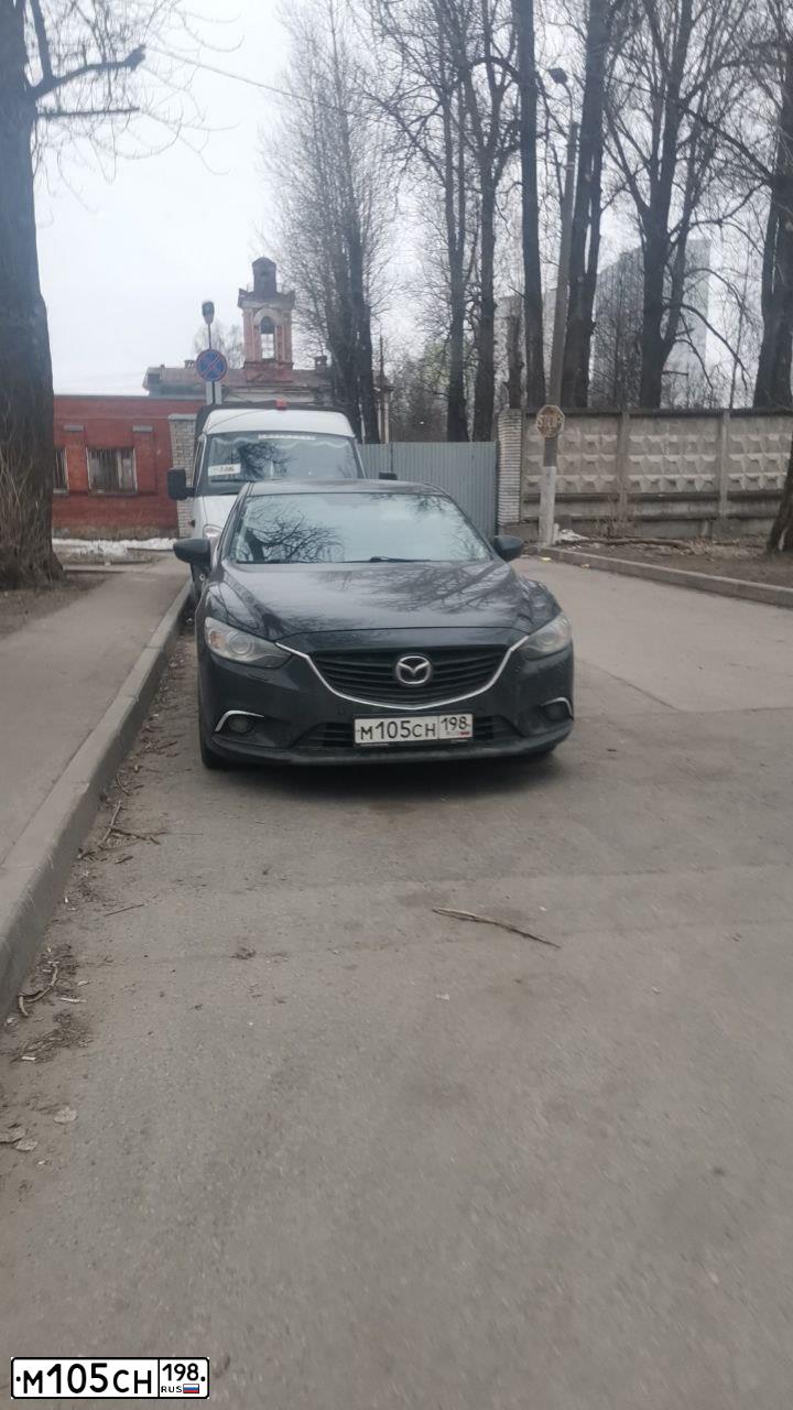 Фото автомобиля MAZDA 6, 2013 — госномер М105СН198. Цвет: ЧЕРНЫЙ