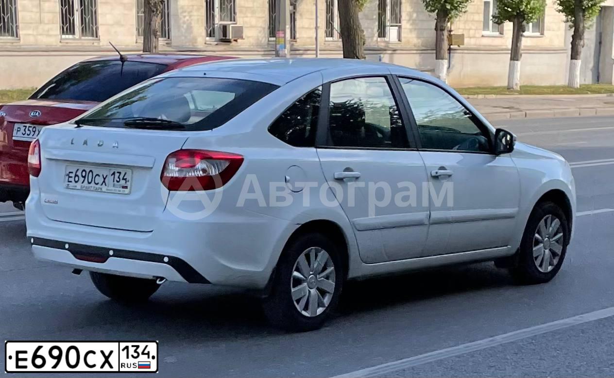 Фото автомобиля LADA 2191 GRANTA, 2019 — госномер Е690СХ134. Цвет: Белый