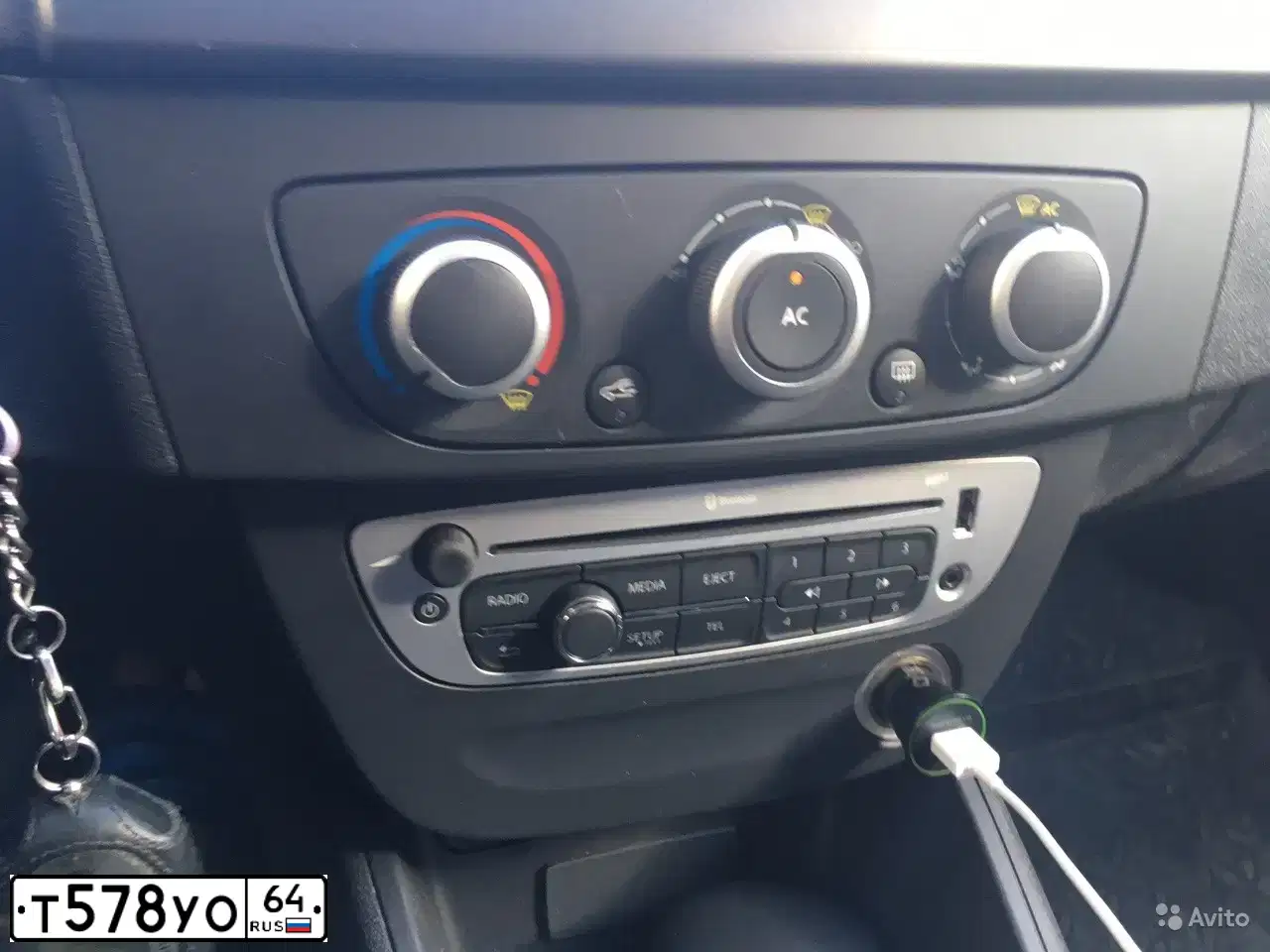 Фото автомобиля RENAULT FLUENCE, 2013 — госномер А081СМ172. Цвет: БЕЖЕВЫЙ