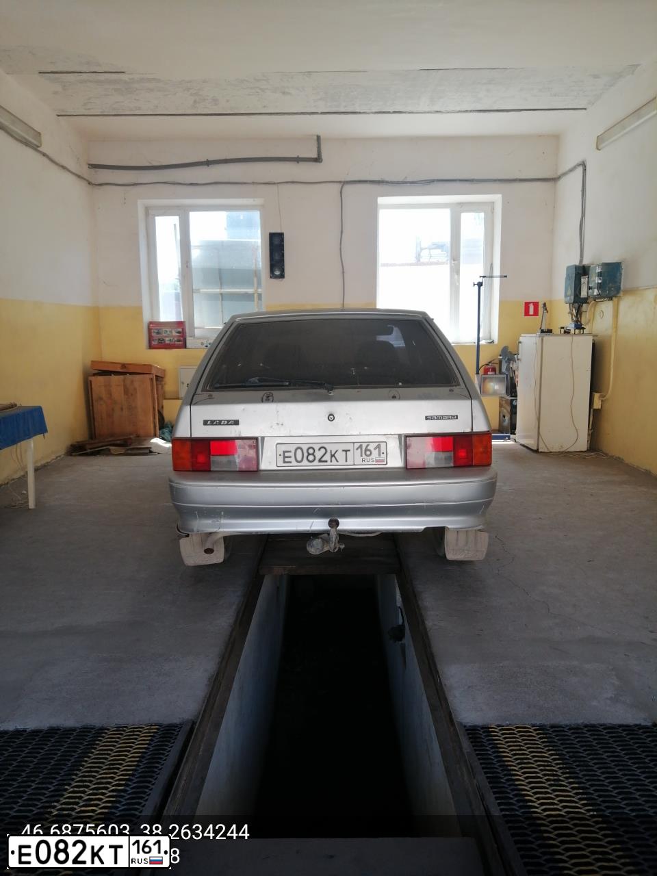 Фото автомобиля LADA 2114 SAMARA, 2010 — госномер Е082КТ161. Цвет: СВЕТЛО-СЕРЕБРИСТЫЙ М