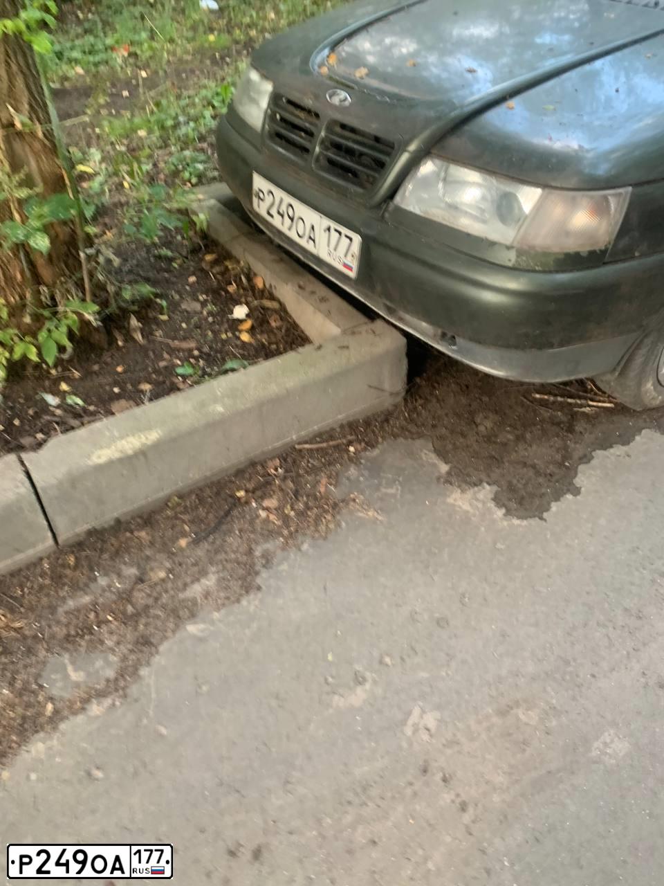 Фото автомобиля LADA 2110, 2000 — госномер Р249ОА177. Цвет: ЗЕЛЕНЫЙ МЕТАЛЛИК
