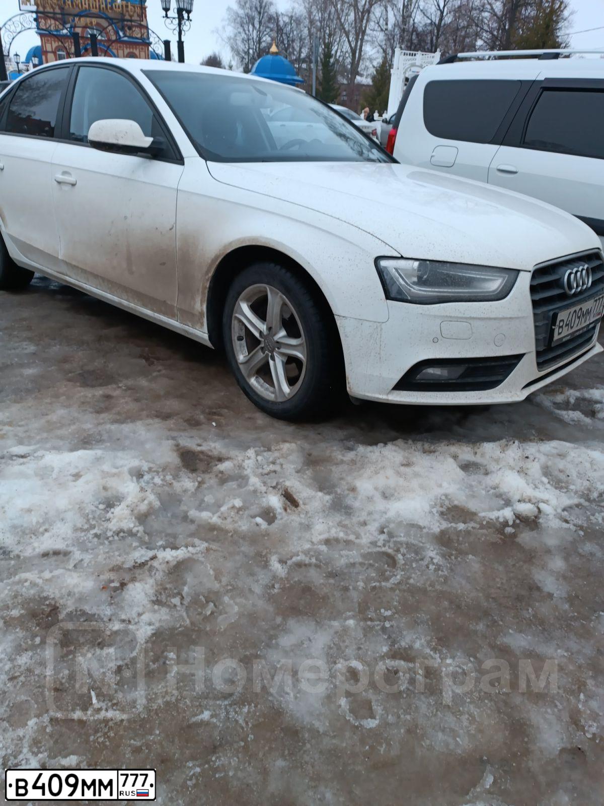 Фото автомобиля AUDI A4, 2014 — госномер У713ЕЕ716. Цвет: Белый