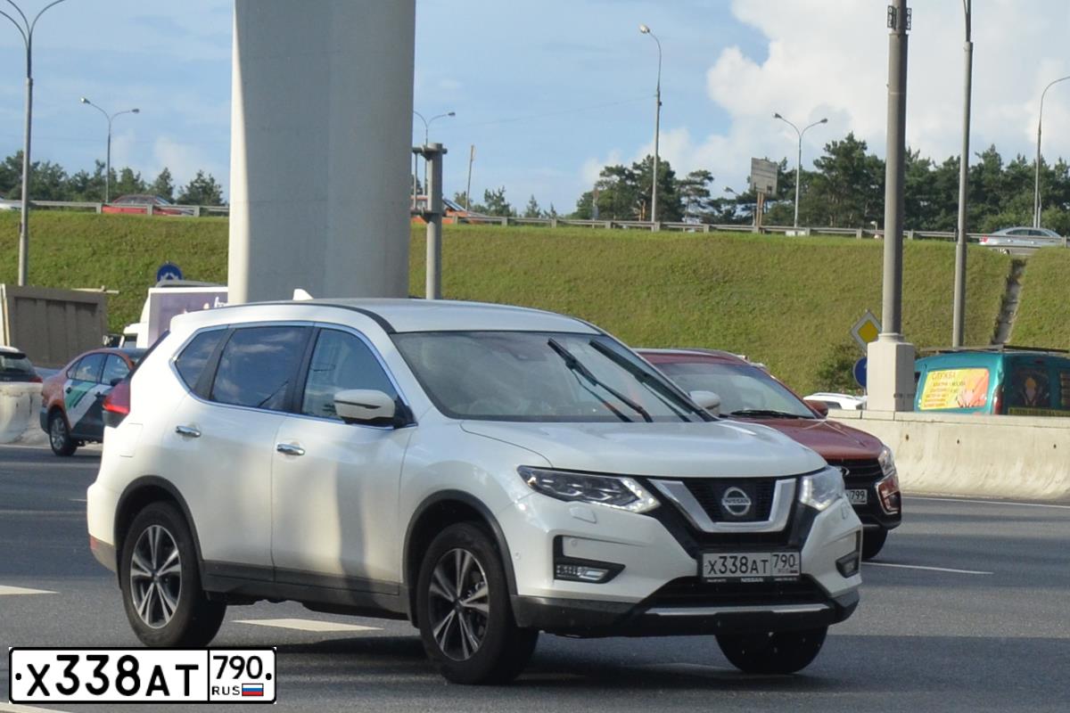 Фото автомобиля NISSAN X-TRAIL, 2020 — госномер У176ЕХ977