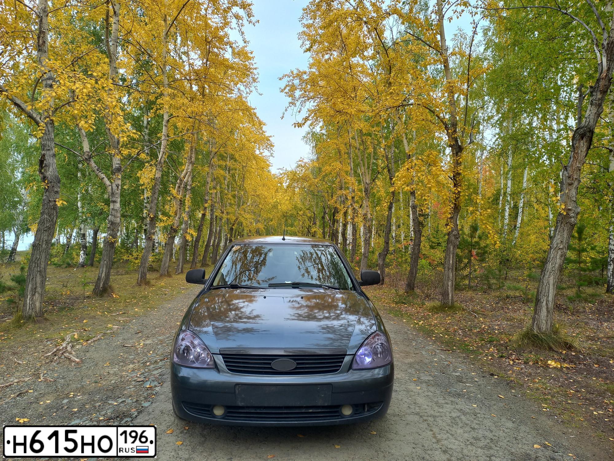 Фото автомобиля LADA 2170 PRIORA, 2012 — госномер Н615НО196. Цвет: СЕРО - СИНИЙ