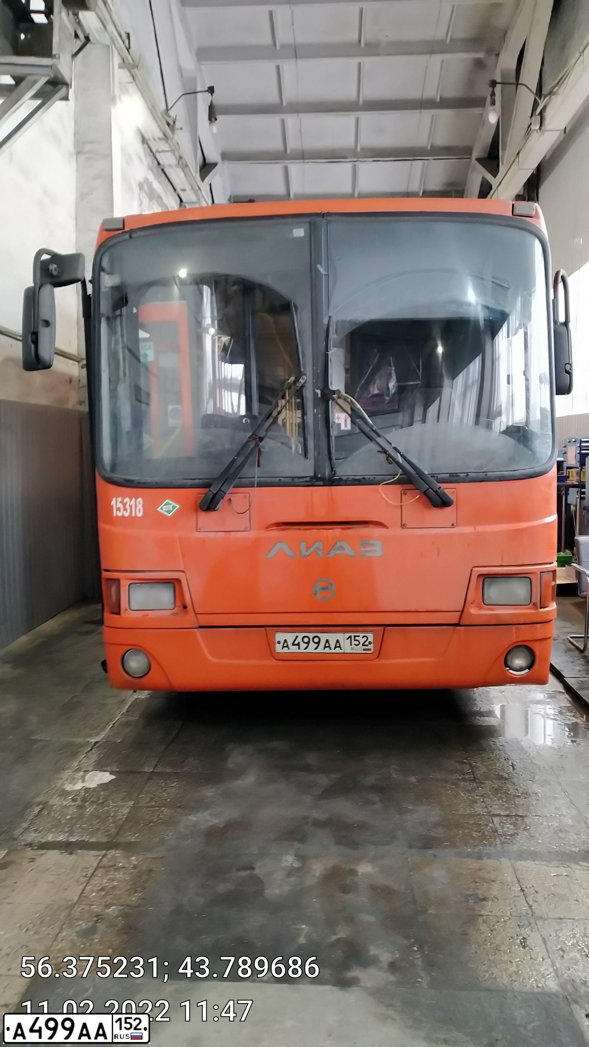 Фото автомобиля LIAZ 5256, 2014 — госномер А499АА152. Цвет: ОРАНЖЕВЫЙ