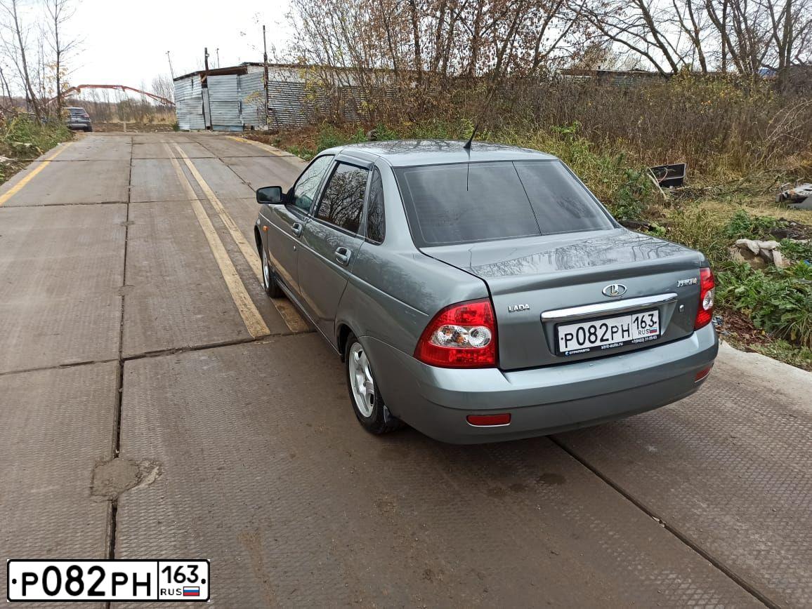 Фото автомобиля LADA 2170 PRIORA, 2010 — госномер Р082РН163. Цвет: СЕРЕБРИСТО-СЕРО-ЗЕЛЕНЫЙ