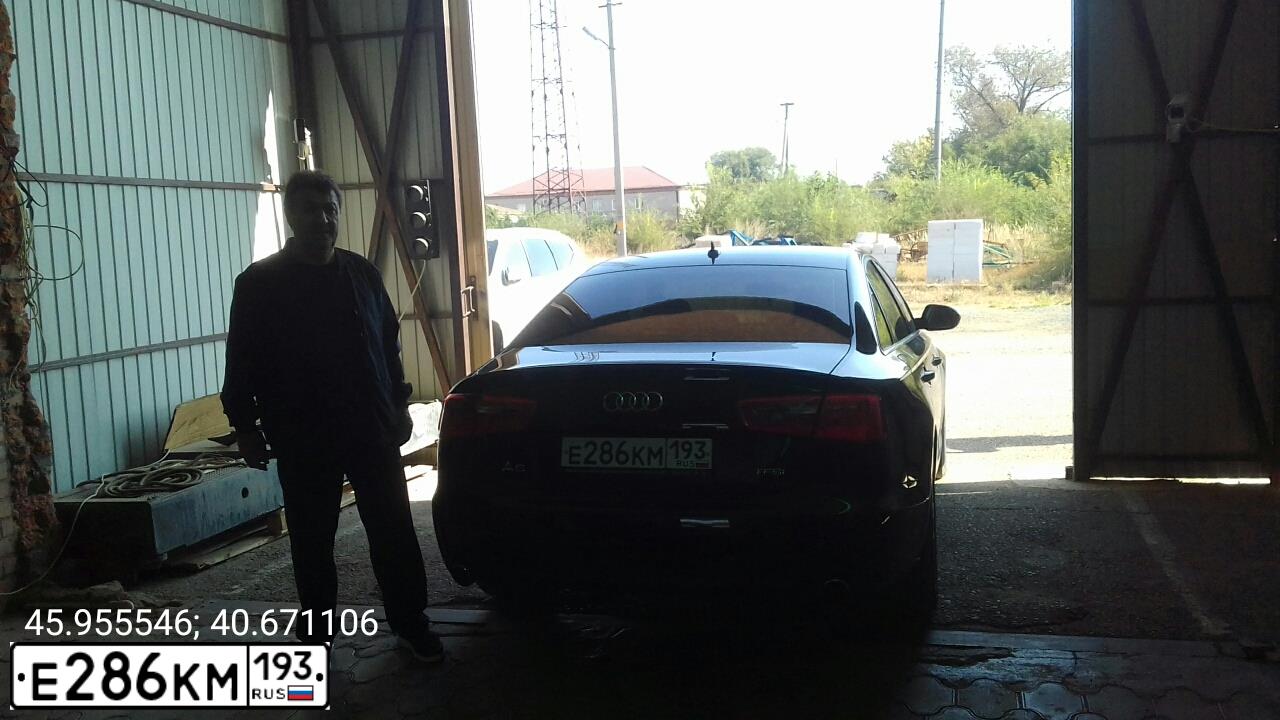 Фото автомобиля АУДИ A6, 2014 — госномер О110ВХ134. Цвет: ЧЕРНЫЙ