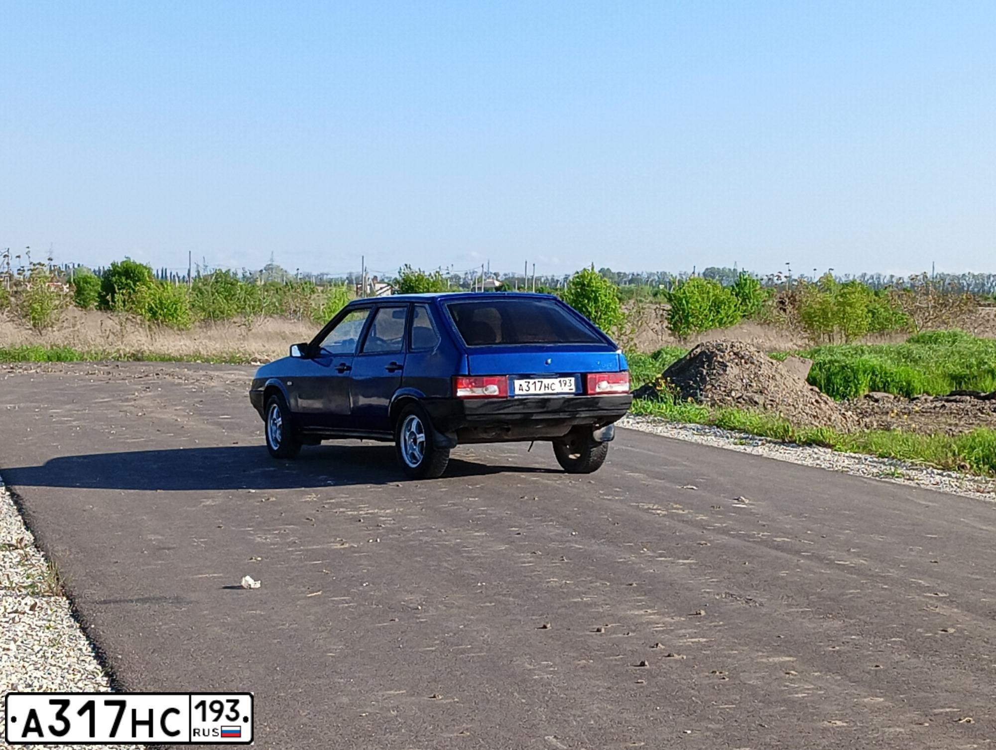 Фото автомобиля LADA 2109, 2001 — госномер А185ОР193