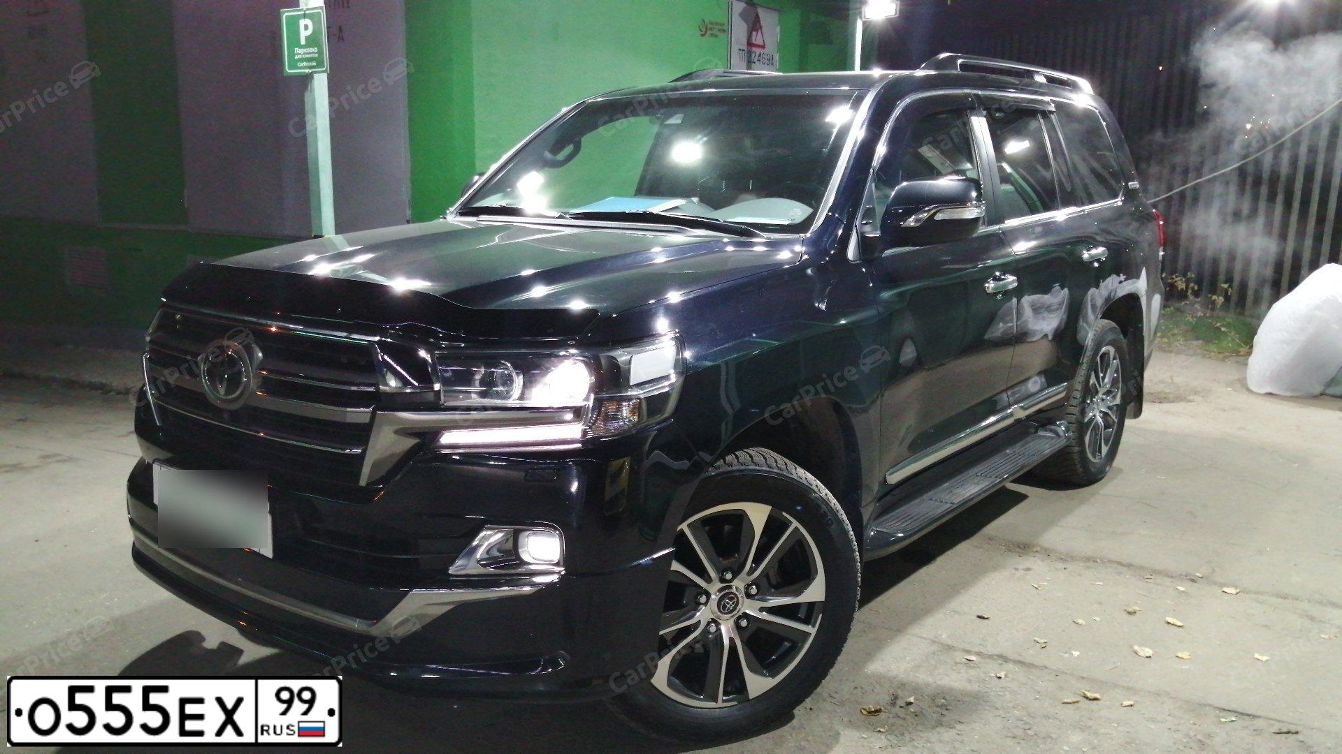 Фото автомобиля TOYOTA LANDCRUISER 200, 2019 — госномер У400РС790. Цвет: ЧЕРНЫЙ
