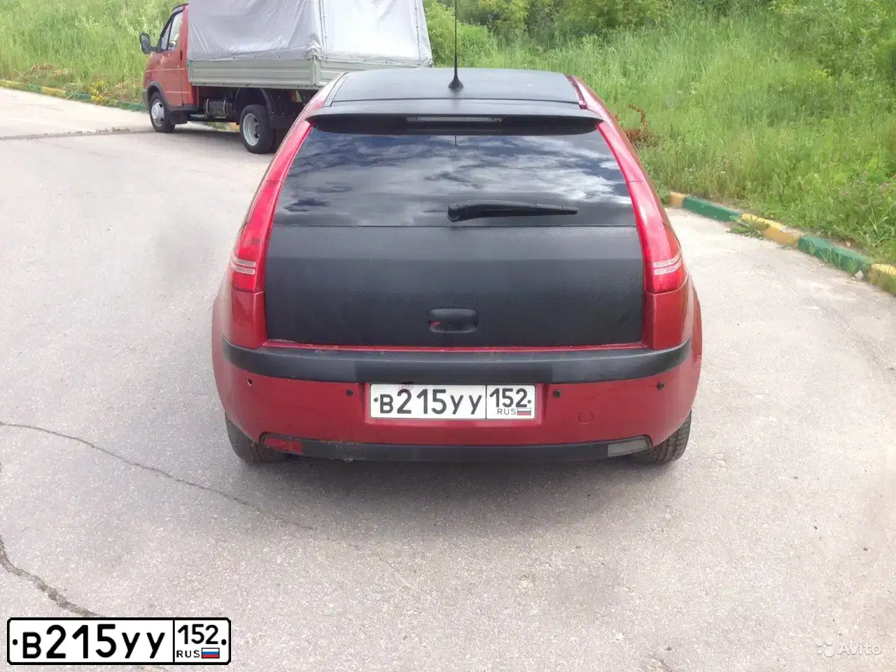 Фото автомобиля CITROEN C4, 2006 — госномер В609АЕ152. Цвет: ТЕМНО-КРАСНЫЙ