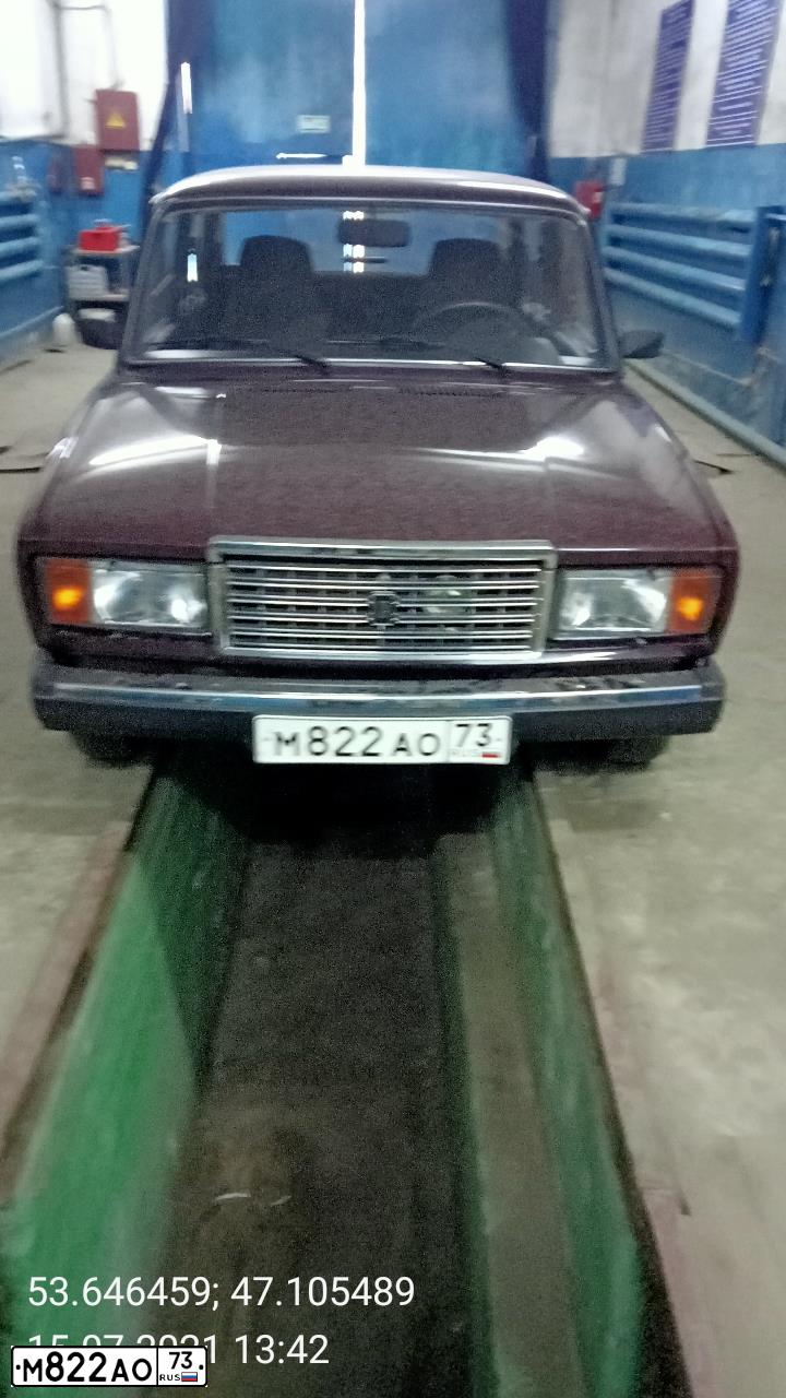Фото автомобиля LADA 2107, 2007 — госномер К462УМ186. Цвет: ТЕМНО ВИШНЕВЫЙ