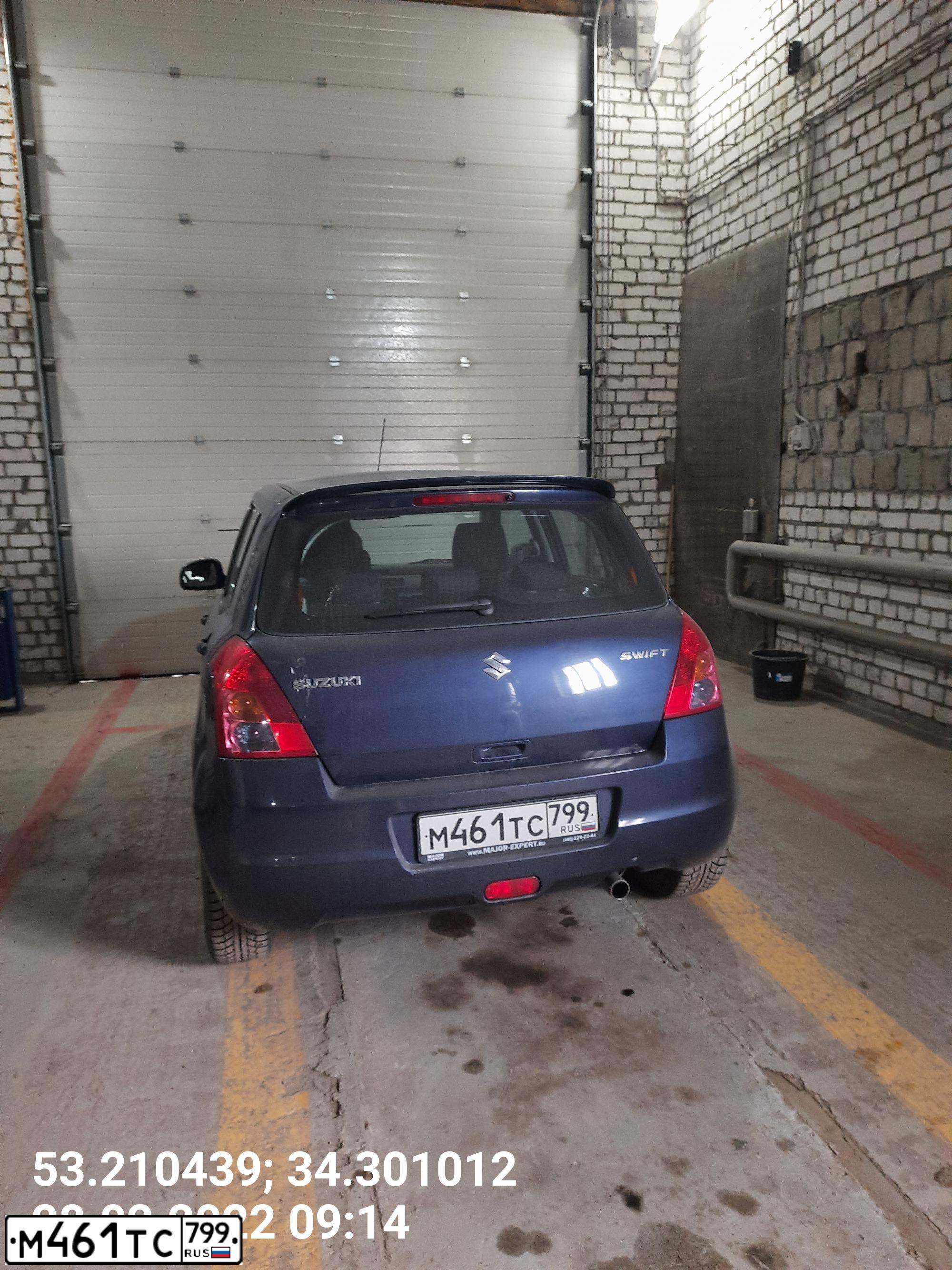 Фото автомобиля SUZUKI SWIFT, 2009 — госномер О707ВО32. Цвет: синий
