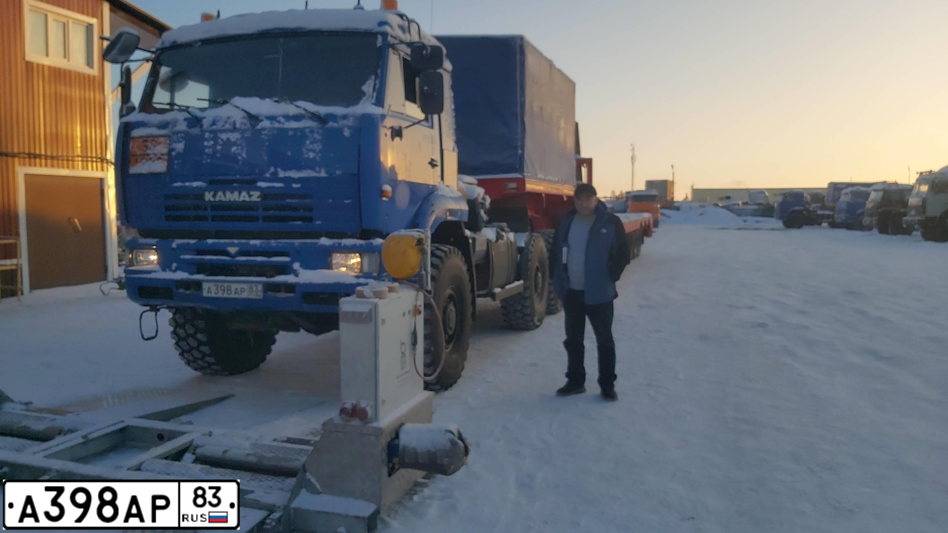 Фото автомобиля KAMAZ 65221 /6X6/, 2013 — госномер Р001ОУ43. Цвет: синий