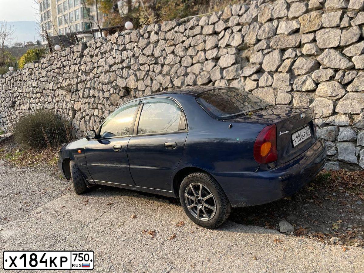 Фото автомобиля ZAZ LANOS, 2008 — госномер Р411ВА82. Цвет: СИНИЙ ТЕМНЫЙ