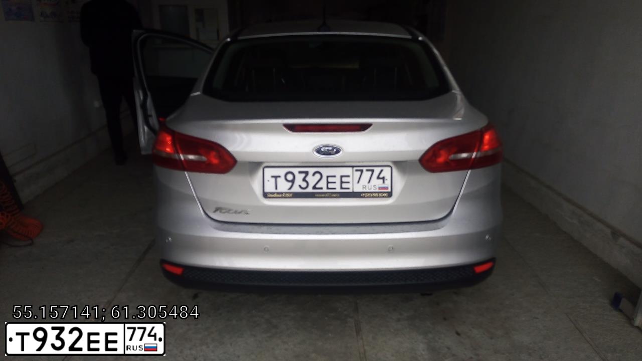 Фото автомобиля FORD FOCUS, 2017 — госномер Т932ЕЕ774. Цвет: Серебристый