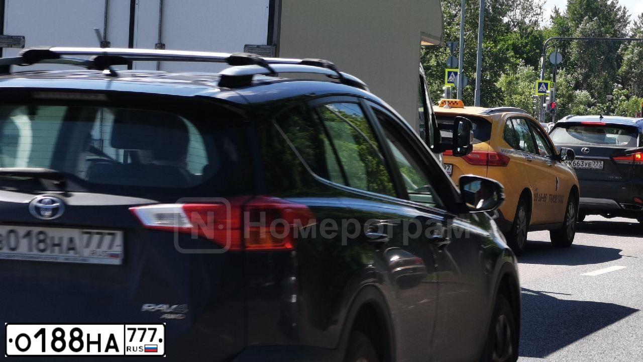 Фото автомобиля NISSAN ALMERA /AVTOVAZ/, 2014 — госномер К516СА53. Цвет: СЕРЕБРИСТЫЙ