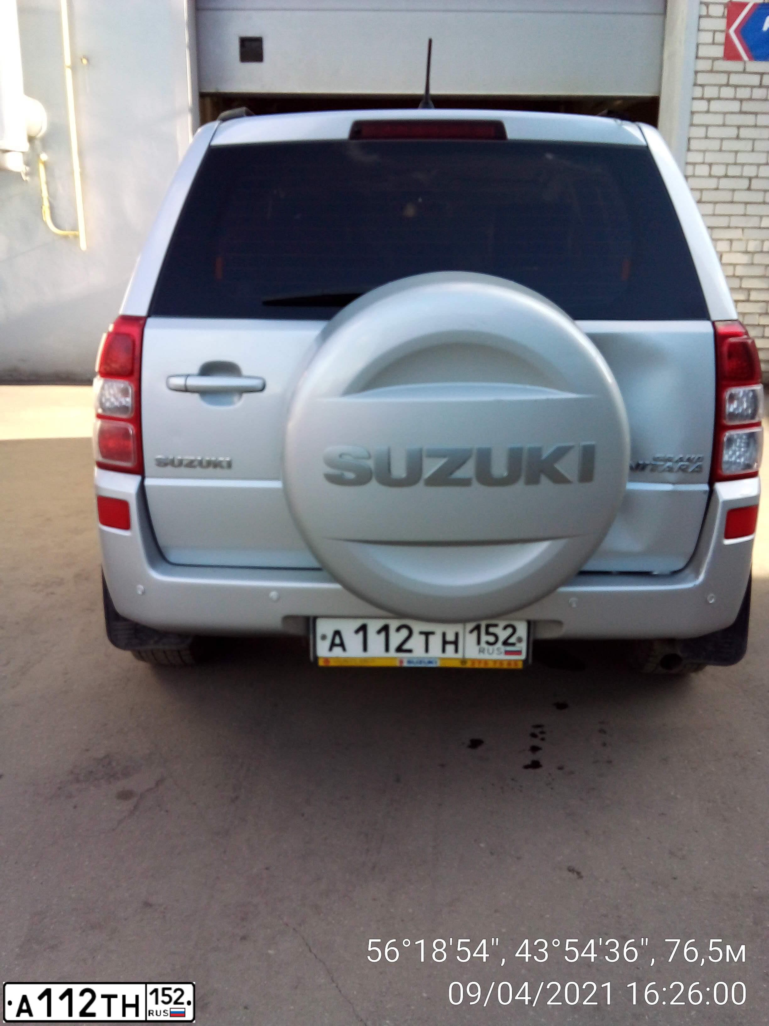 Фото автомобиля SUZUKI /GRAND/ VITARA, 2010 — госномер А112ТН152. Цвет: СВЕТЛО-СЕРЫЙ