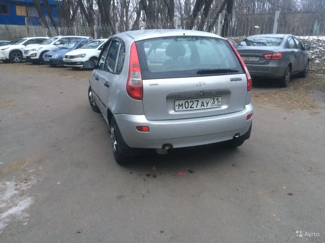 Фото автомобиля LADA 1119 KALINA, 2008 — госномер М027АУ31. Цвет: Серебристый