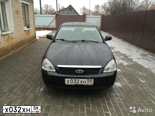 Фото автомобиля LADA 2170 PRIORA, 2009 — госномер Х032ХН59. Цвет: Сине-Черный