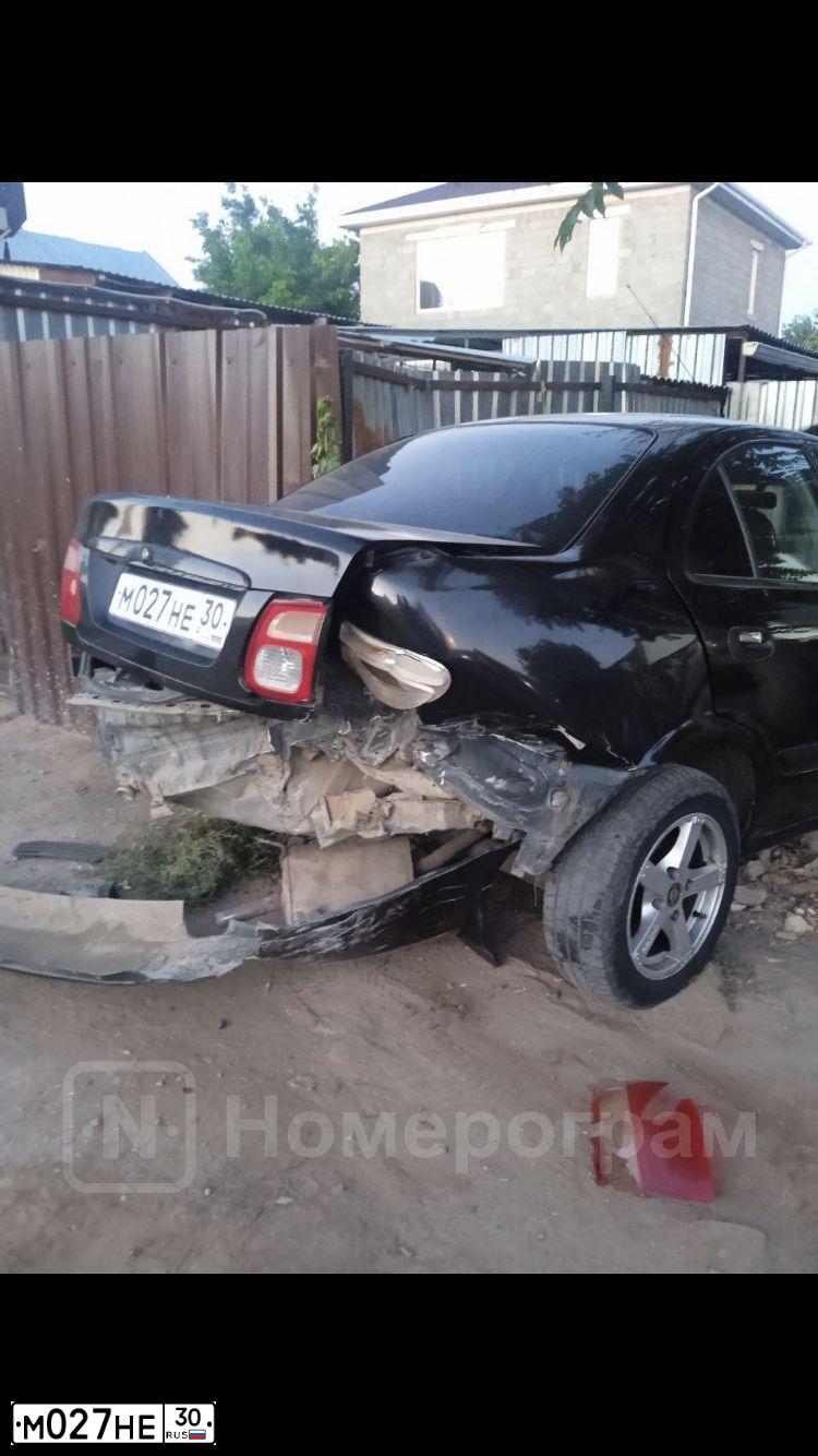 Фото автомобиля NISSAN ALMERA, 2005 — госномер У137НН30