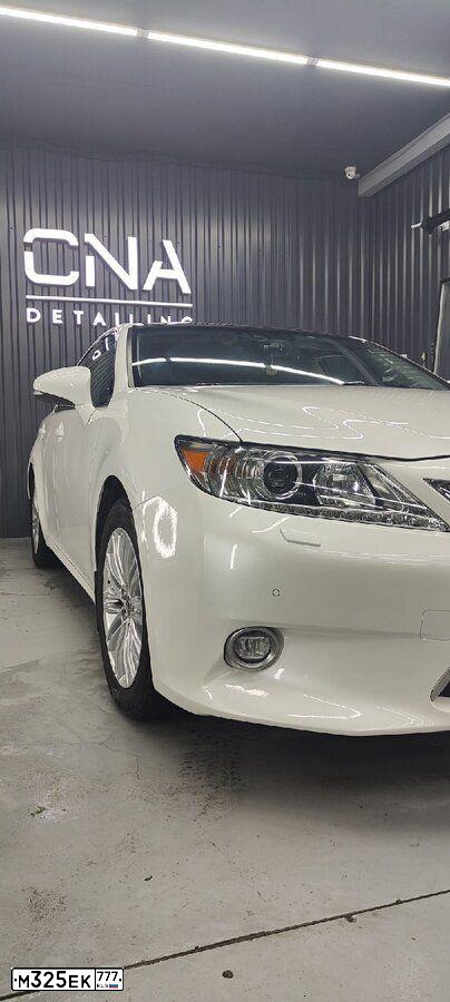 Фото автомобиля LEXUS ES, 2014 — госномер М608СТ198. Цвет: Белый