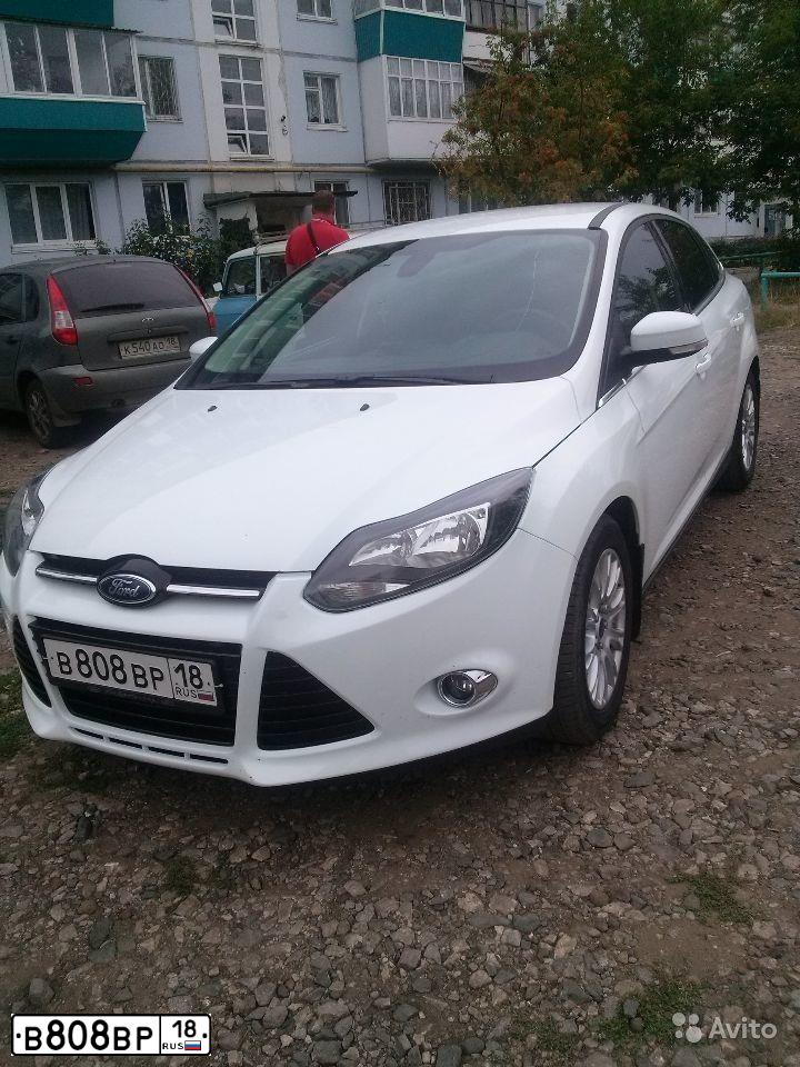 Фото автомобиля FORD D FOCUS, 2013 — госномер В808ВР18. Цвет: Белый