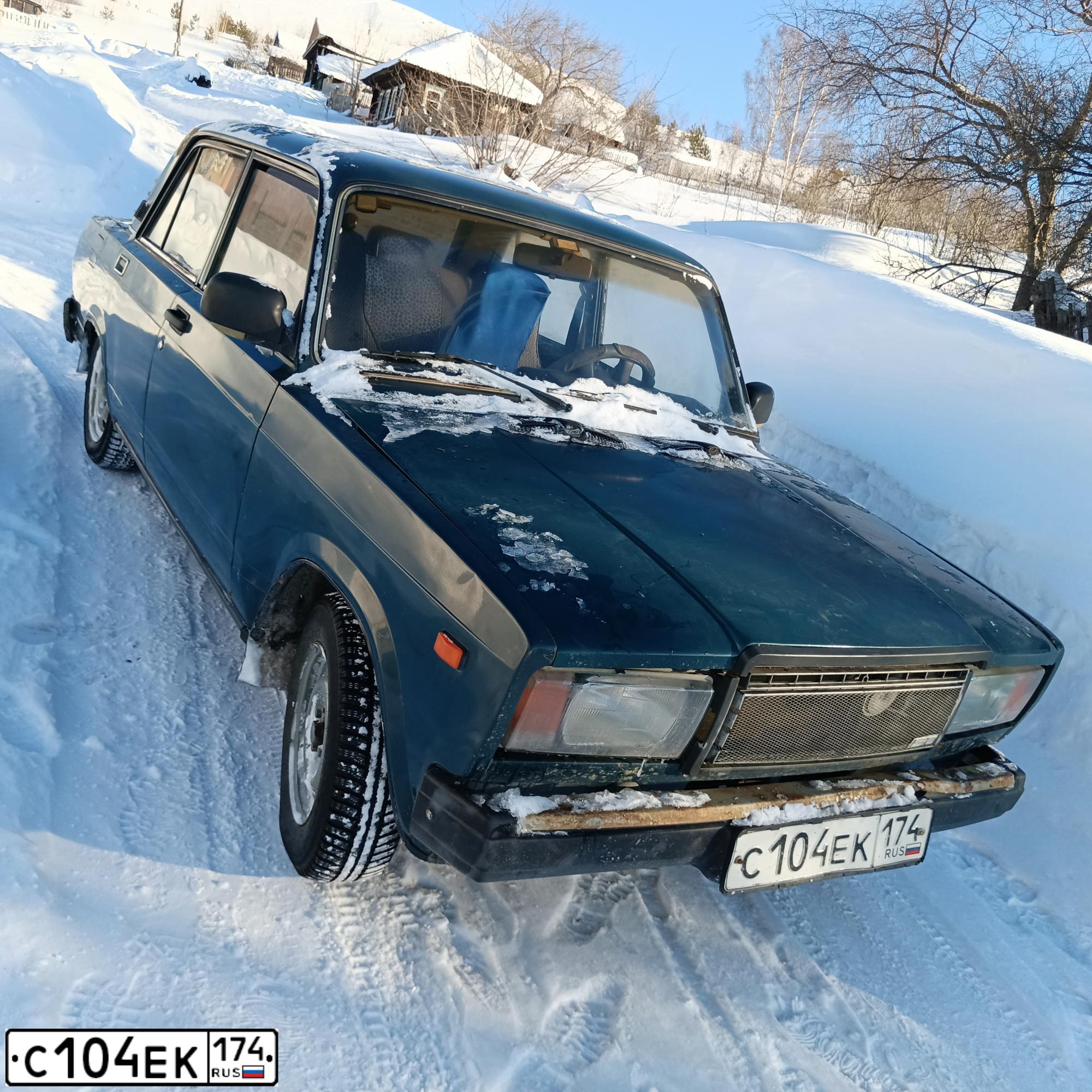 Фото автомобиля LADA 2107, 2006 — госномер С104ЕК174. Цвет: СИНЕ-ЗЕЛЕНЫЙ