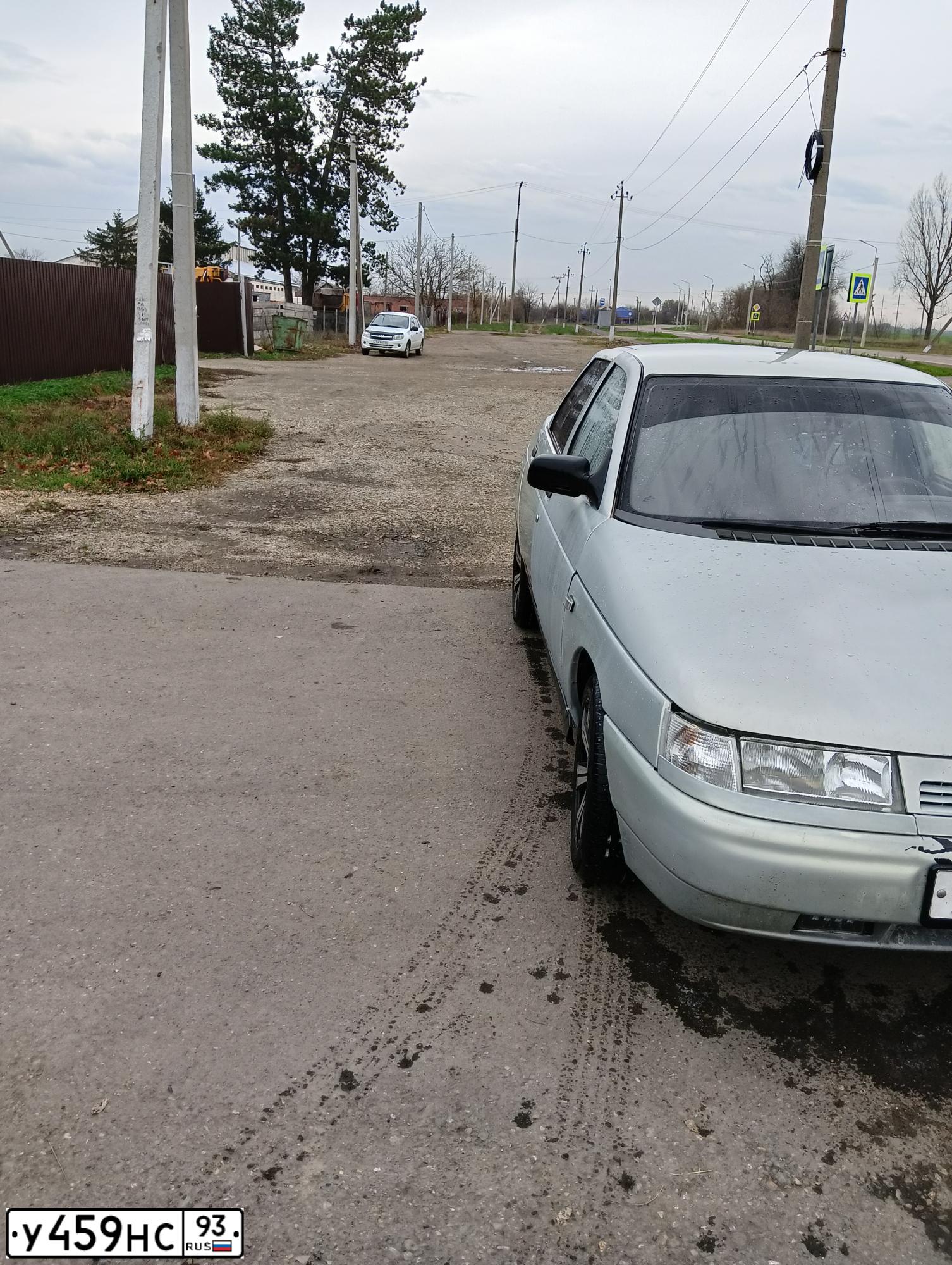 Фото автомобиля LADA 2110 LADA, 1999 — госномер У459НС93. Цвет: СЕРЕБРИСТ ЖЕЛТО-ЗЕЛЕНЫЙ