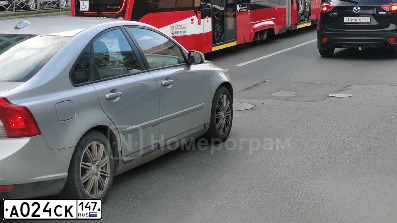 Фото автомобиля MAZDA CX-5, 2014 — госномер А024СК147. Цвет: ЧЕРНЫЙ