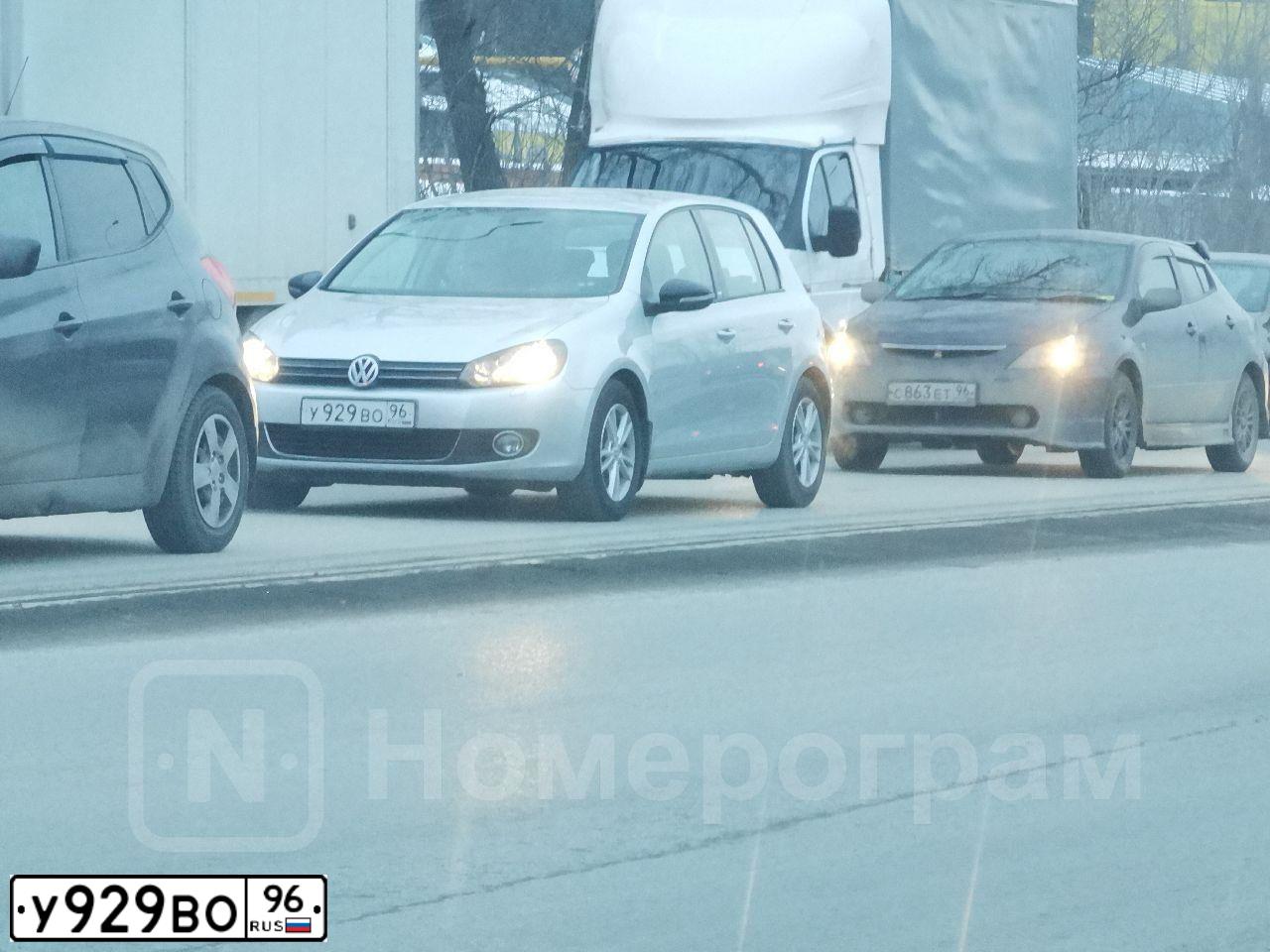 Фото автомобиля VOLKSWAGEN GOLF, 2012 — госномер У207КА774. Цвет: СЕРЕБРИСТЫЙ