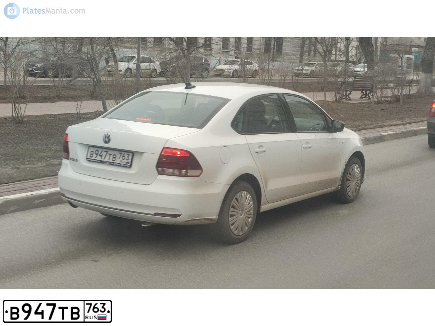 Фото автомобиля VOLKSWAGEN POLO, 2020 — госномер Е001МК156. Цвет: Белый