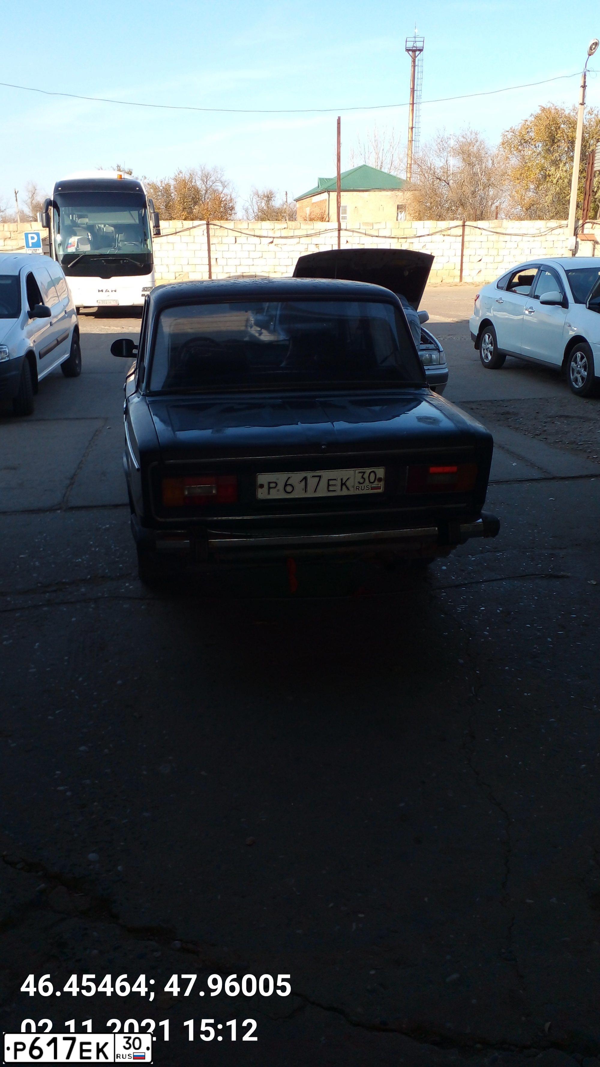 Фото автомобиля LADA 2106, 1998 — госномер М111РР50. Цвет: ЧЕРНЫЙ