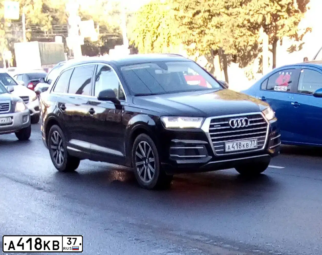 Фото автомобиля AUDI Q7, 2015 — госномер А418КВ37. Цвет: ЧЕРНЫЙ