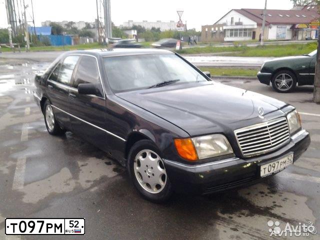 Фото автомобиля MERCEDES S-KLASSE, 1993 — госномер Е404ВС99. Цвет: ЧЕРНЫЙ
