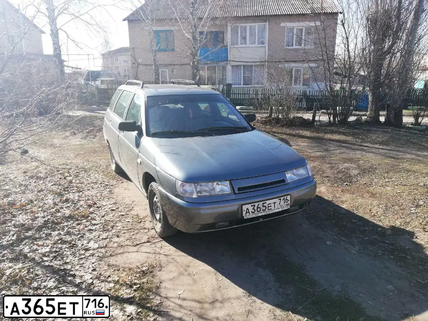 Фото автомобиля ВАЗ 21114, 2006 — госномер Н891ТА82. Цвет: СРЕДНИЙ СЕРО-ЗЕЛЕНЫЙ МЕТ.