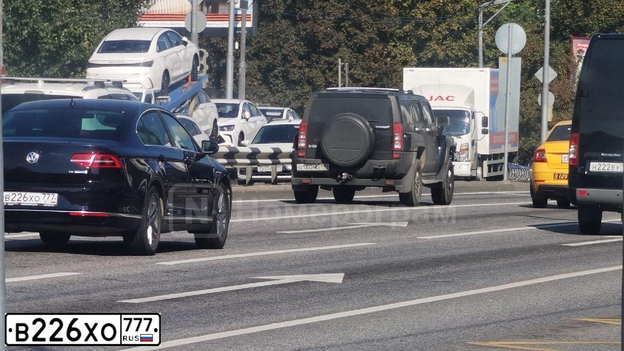 Фото автомобиля VOLKSWAGEN PASSAT, 2017 — госномер В999РВ134. Цвет: ЧЕРНЫЙ