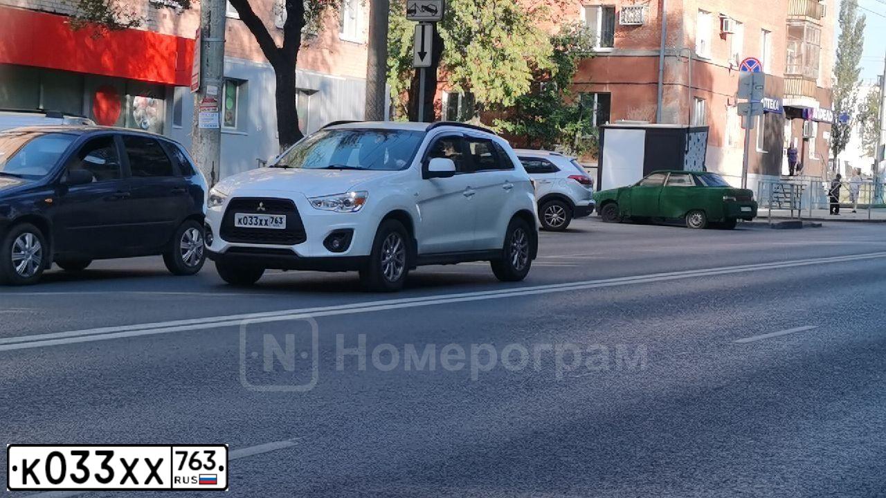 Фото автомобиля MITSUBISHI ASX, 2013 — госномер Т755ЕЕ198. Цвет: Белый