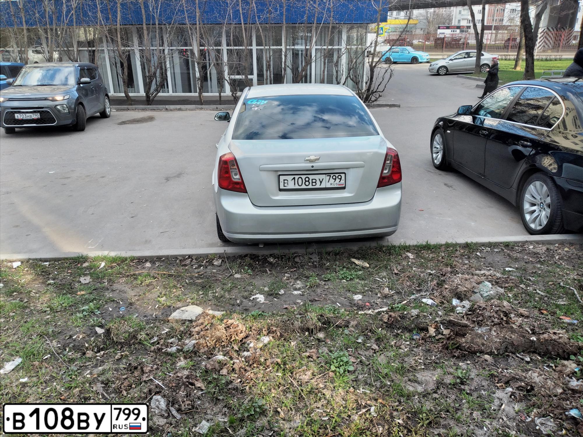 Фото автомобиля CHEVROLET LACETTI, 2007 — госномер Х364КМ152. Цвет: Серебристый