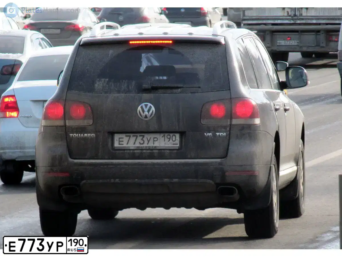 Фото автомобиля VOLKSWAGEN TOUAREG, 2009 — госномер Е600ВХ126. Цвет: ЧЕРНО-СЕРЫЙ