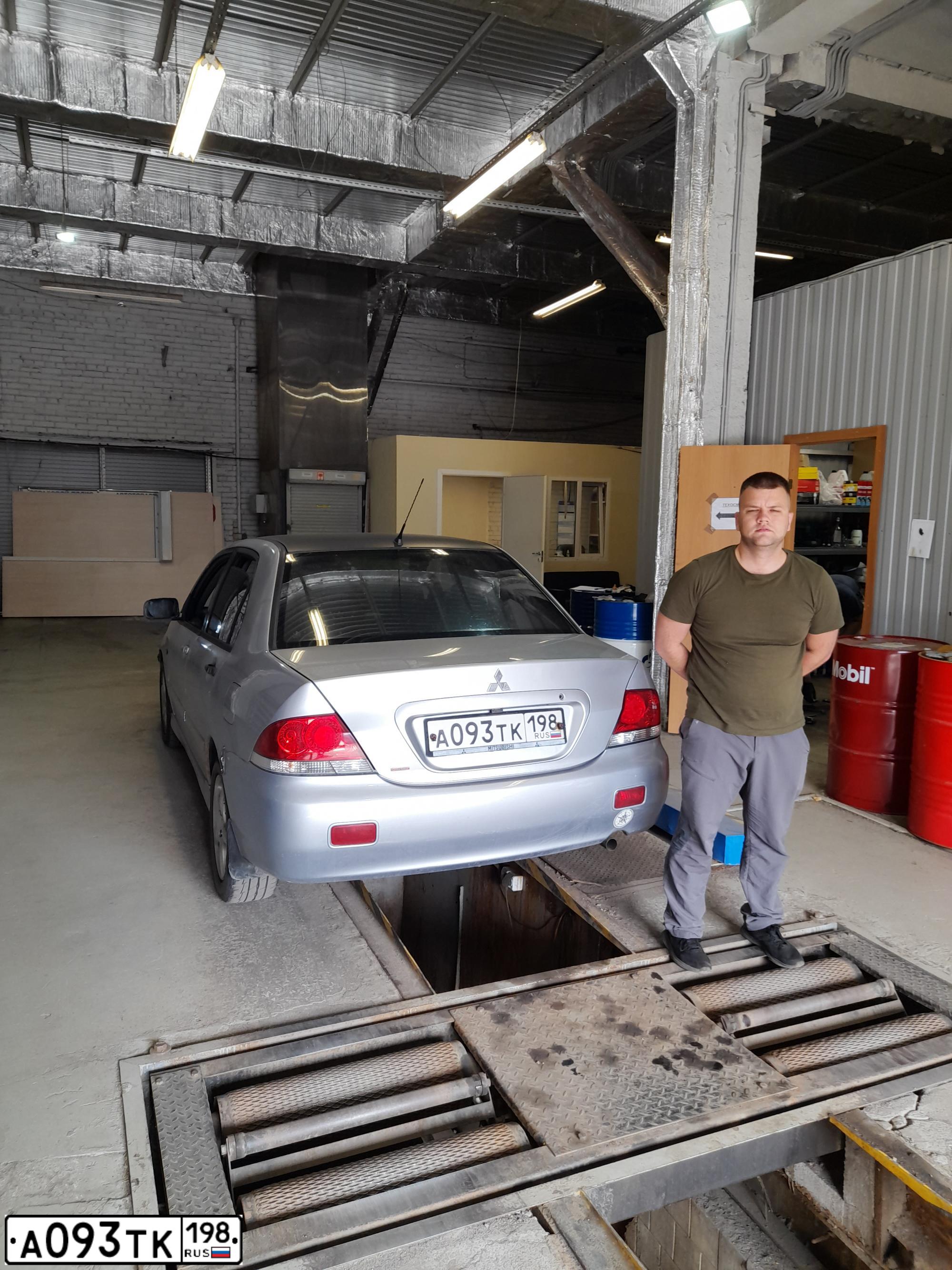 Фото автомобиля MITSUBISHI LANCER, 2005 — госномер А190ЕК778. Цвет: Серебристый