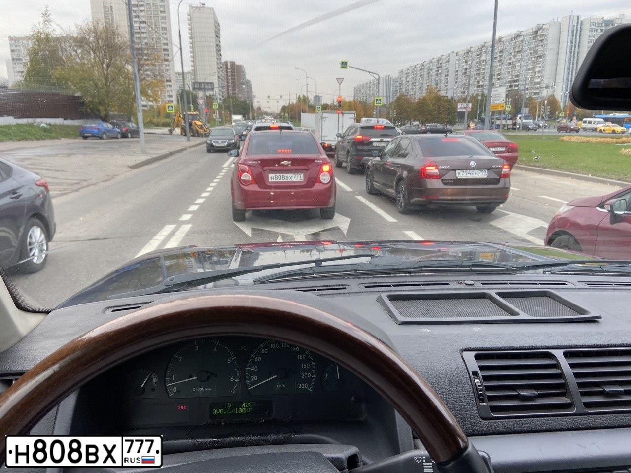 Фото автомобиля CHEVROLET T AVEO, 2014 — госномер В666НМ199. Цвет: КРАСНЫЙ МЕТАЛЛИК