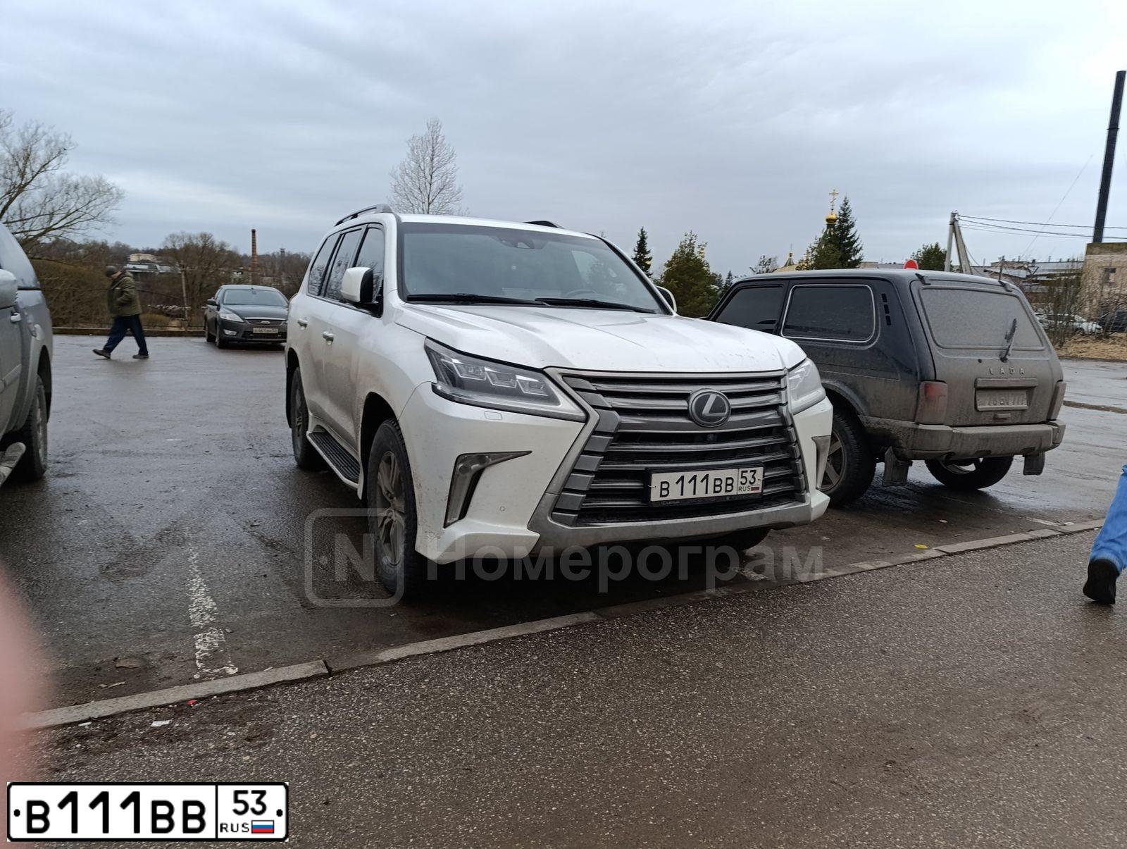 Фото автомобиля LADA 2171 PRIORA, 2011 — госномер В111ВВ53. Цвет: СЕРО-СИНЕ-ЗЕЛЕНЫЙ МЕТАЛЛИК 