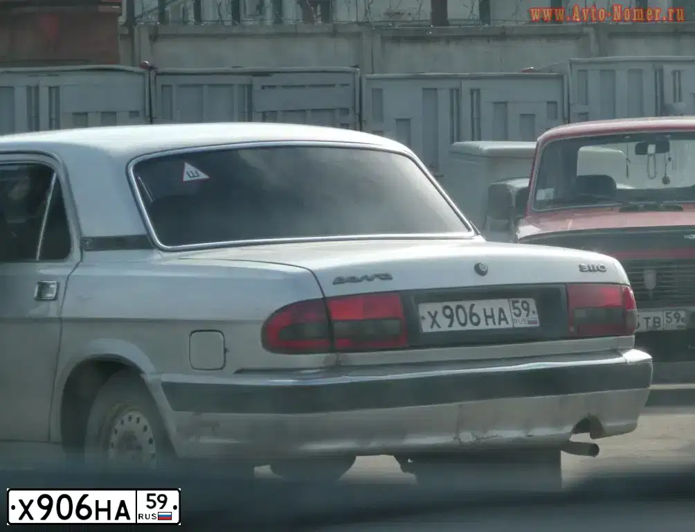 Фото автомобиля MITSUBISHI LANCER, 2008 — госномер Х908НА59. Цвет: СЕРЕБРИСТЫЙ